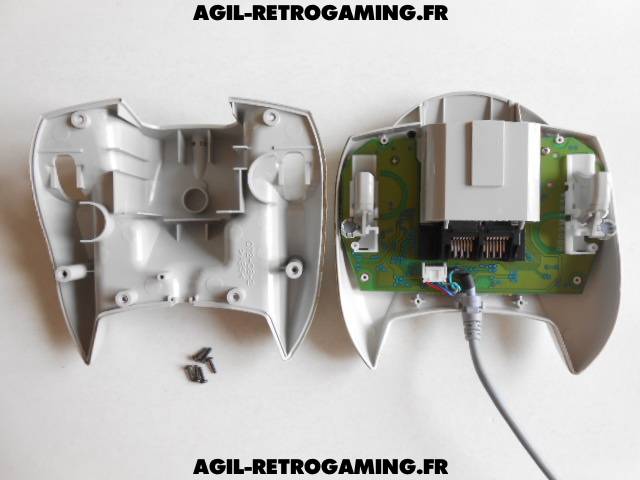 Pad Officiel Sega Dreamcast ouvert