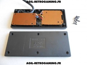 Démonter un pad officiel Sega Master System