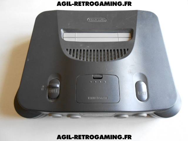 Démonter une console N64