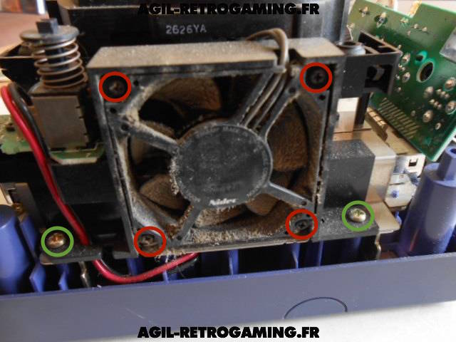 Démonter ventilateur GameCube