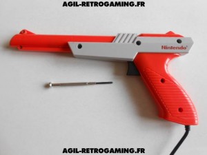 Comment démonter un Zapper Officiel Nintendo NES